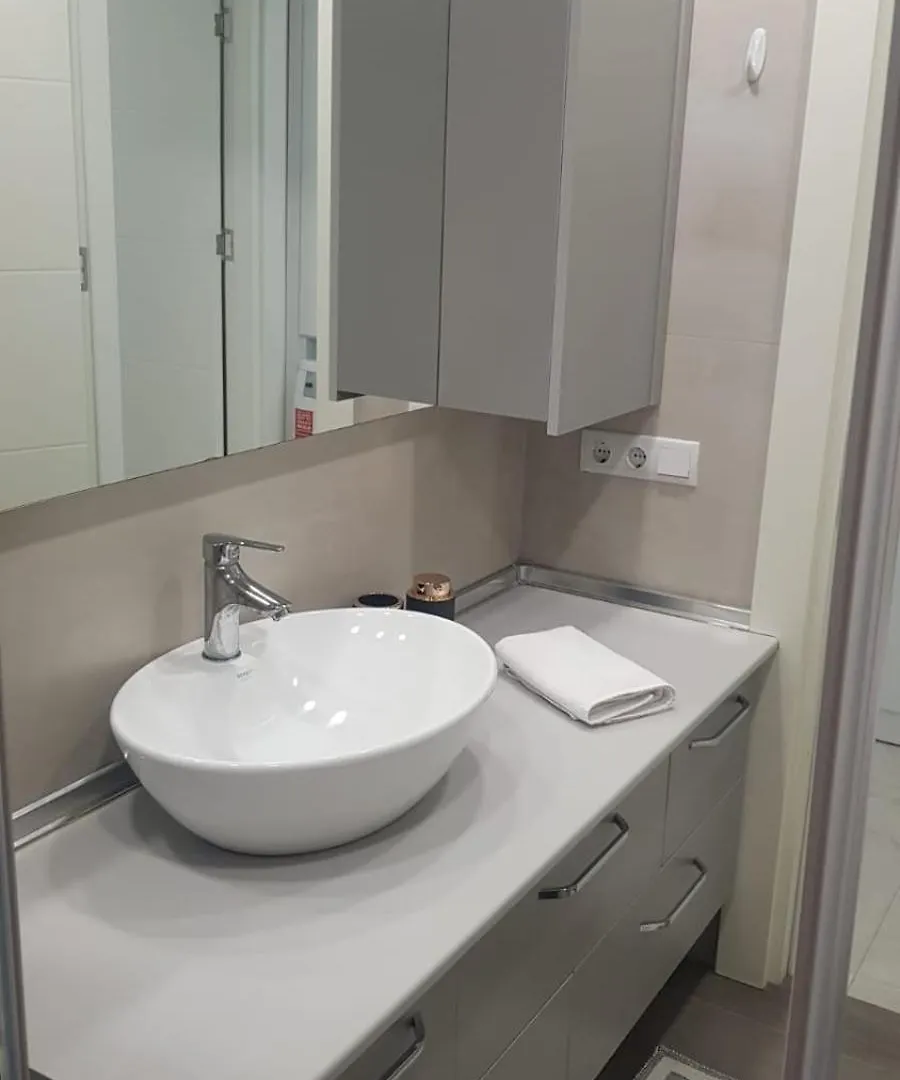 אנטליה 6 Central Location, Close To Beaches And Anywhere 0*,