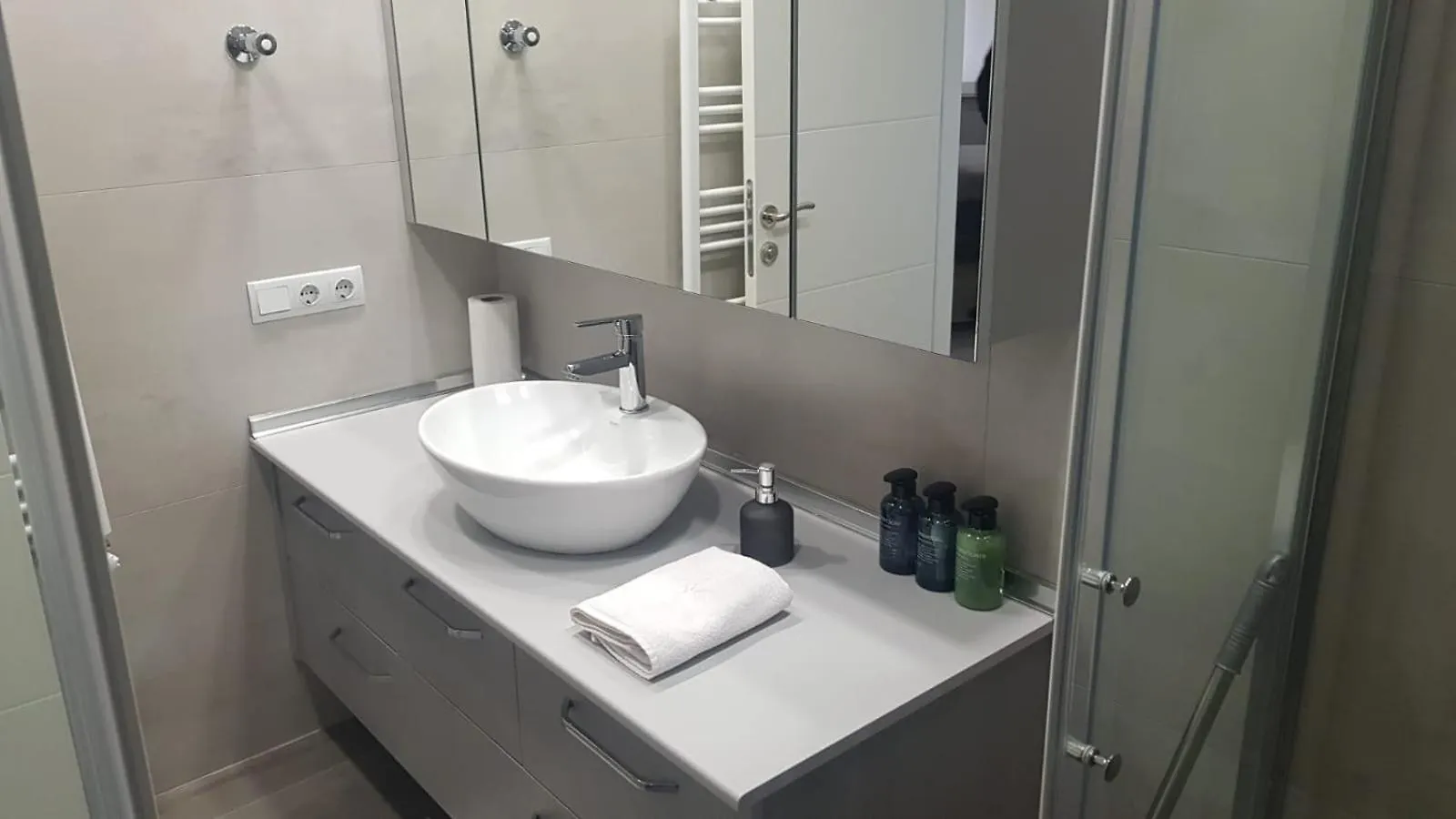 אנטליה 6 Central Location, Close To Beaches And Anywhere